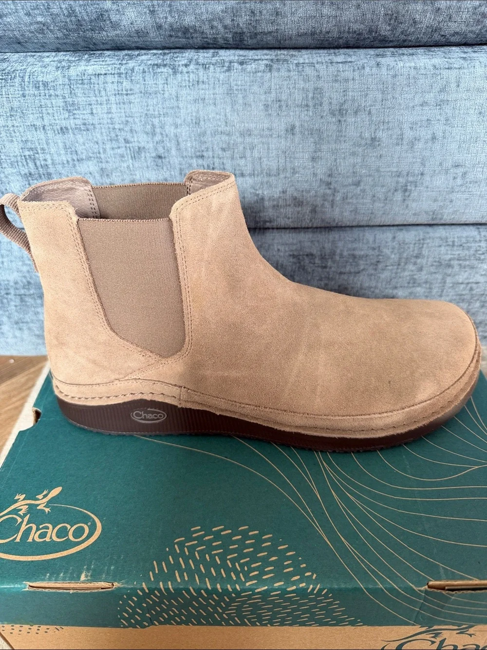 Chaco Men’s Paonia Tan Suede Chukka Chelsea Boot
